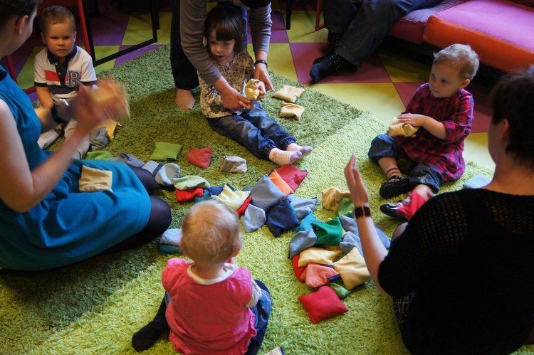 ROZRABIAJKI  zajęcia ogólnorozwojowe dla dzieci od 2 do 3 lat